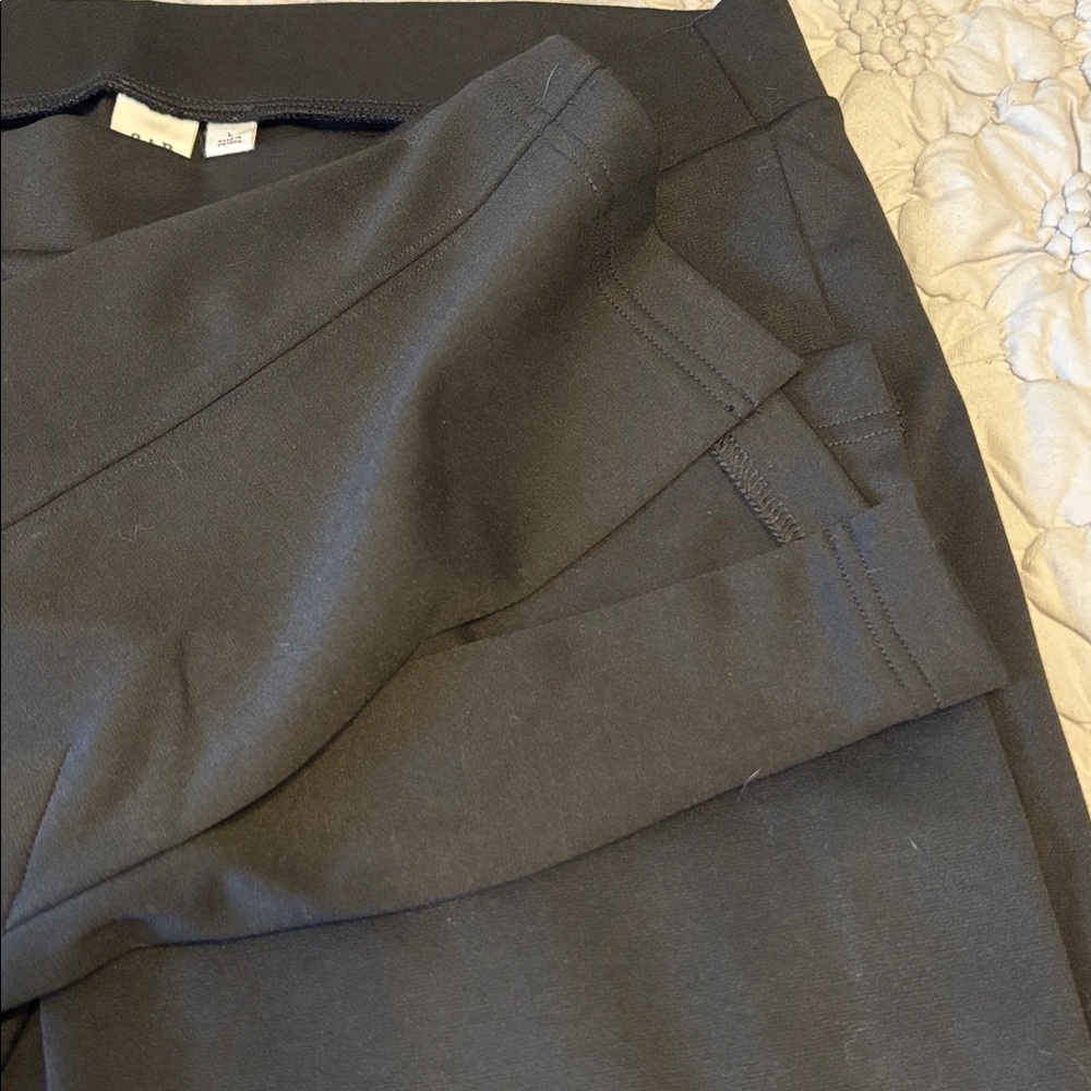 NWOT GAP Black Flare Women's Pants - Picture 6 of 9